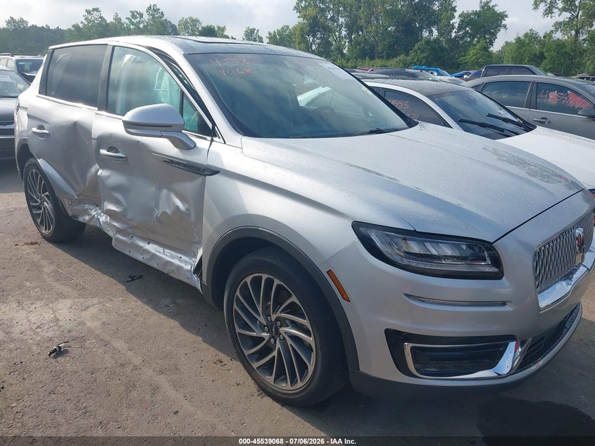 2019 Lincoln Nautilus Reserve