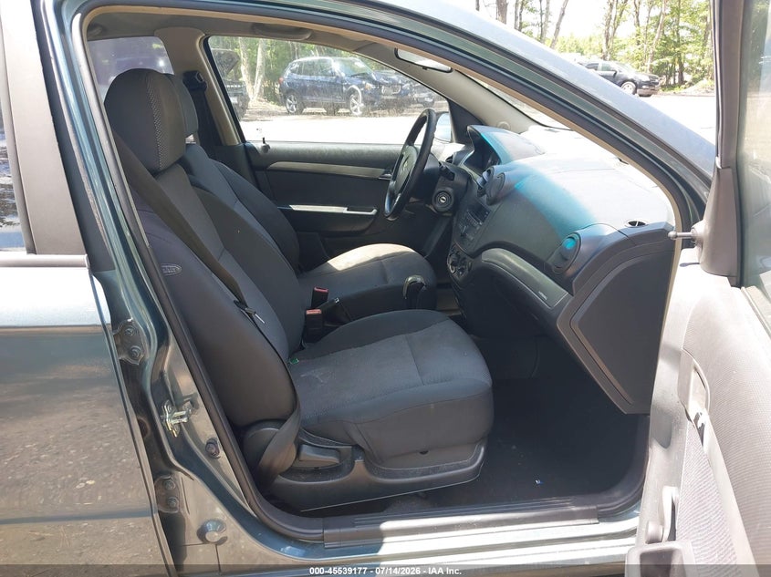2010 CHEVROLET AVEO auction photo 5