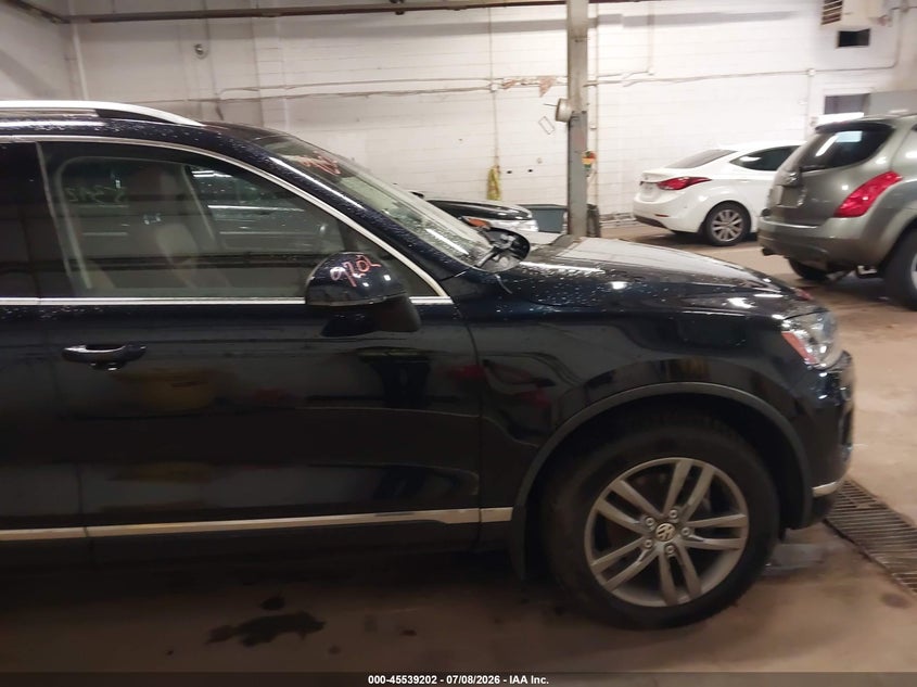 2016 Volkswagen Touareg Vr6 Lux VIN: WVGEF9BP5GD012145 Lot: 45539202