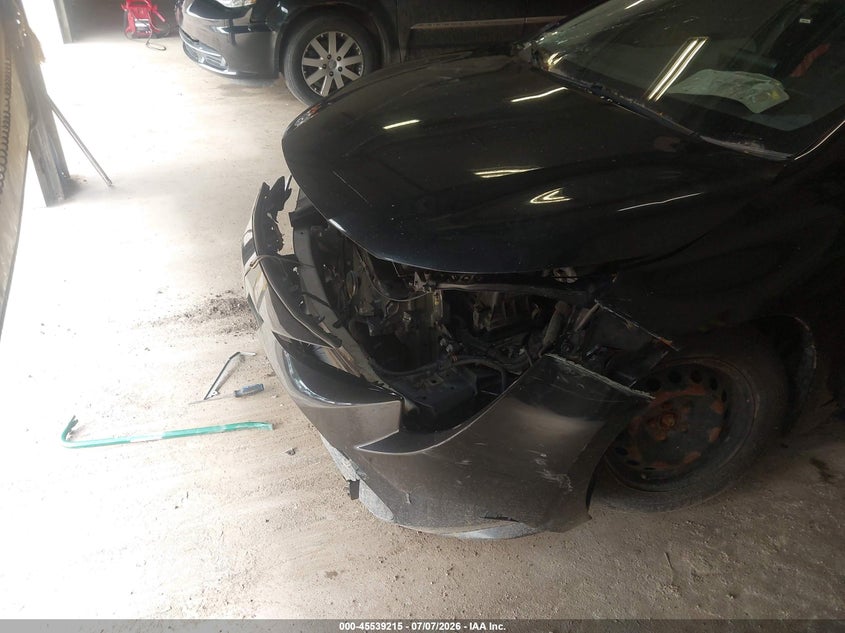 2020 TOYOTA COROLLA auction photo 6