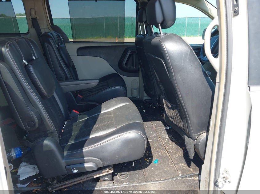 2013 Chrysler Town & Country Touring-L VIN: 2C4RC1CG0DR590175 Lot: 45539217