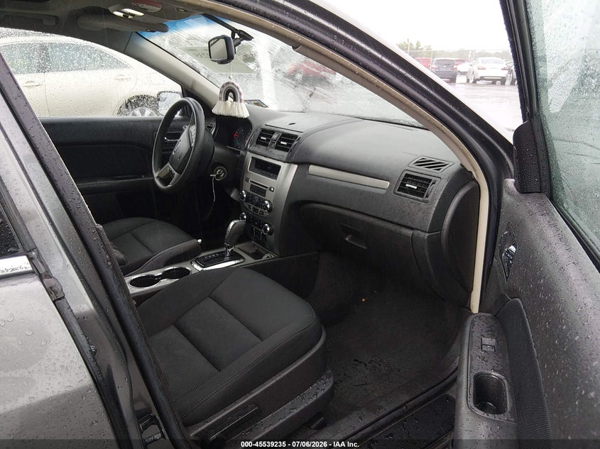 2010 FORD FUSION auction photo 5