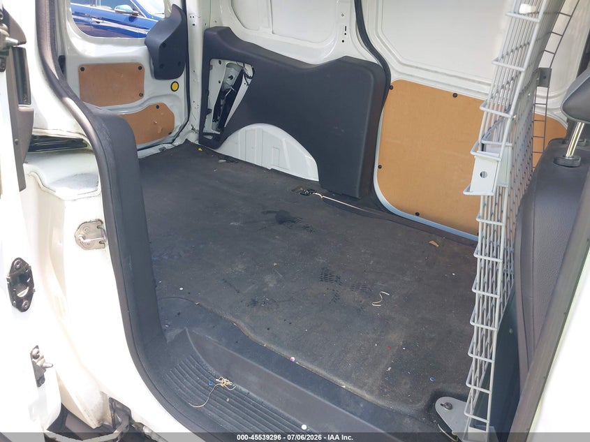 2017 FORD TRANSIT CONNECT auction photo 8