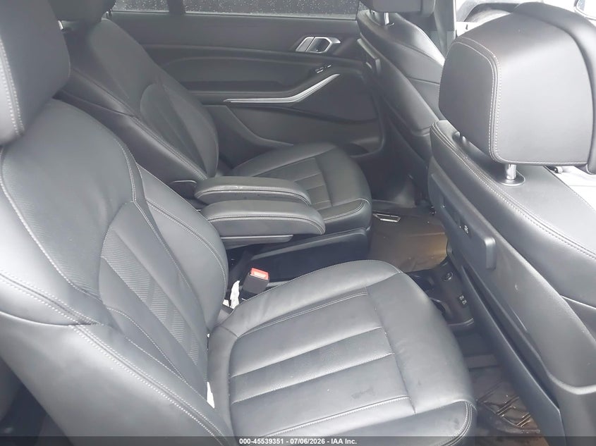 BMW X7 - zdjęcie 8