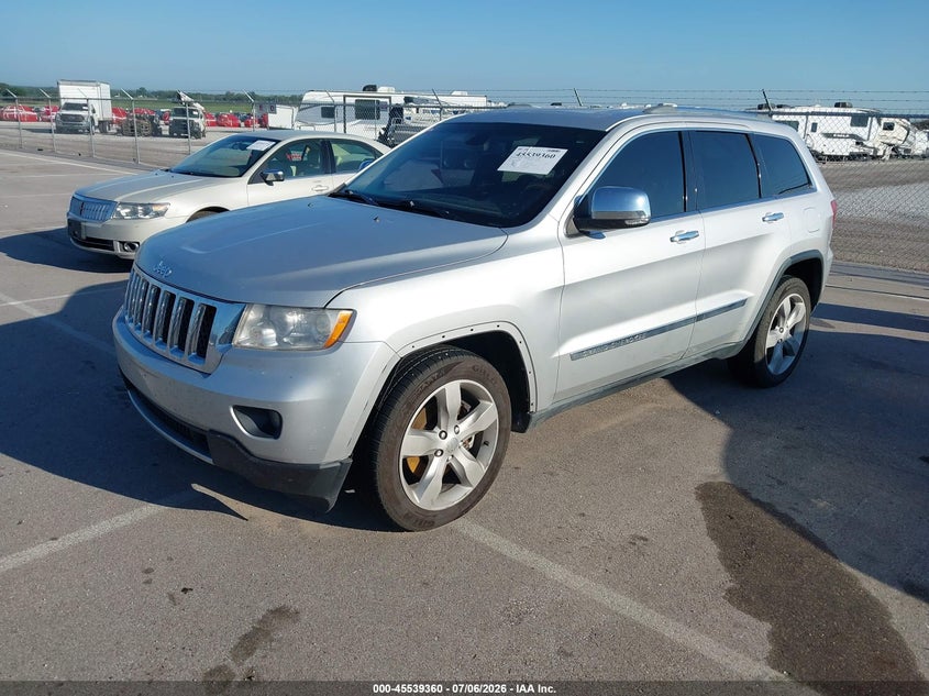 Vin: 1j4rr6gt4bc607546, lot: 46037629, jeep grand cherokee overland 20112