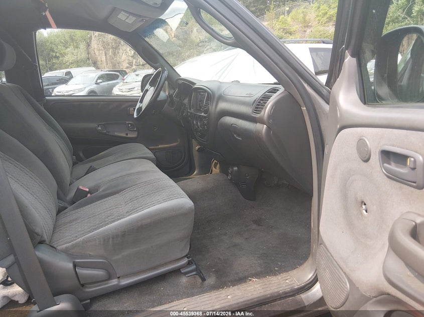 2003 TOYOTA TUNDRA auction photo 5