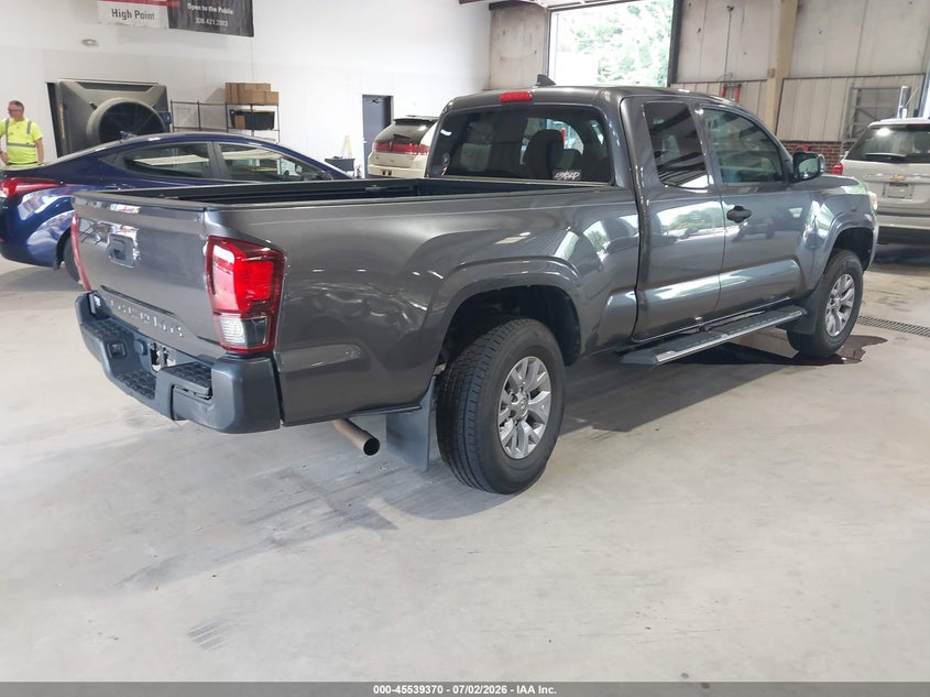 2019 TOYOTA TACOMA auction photo 4