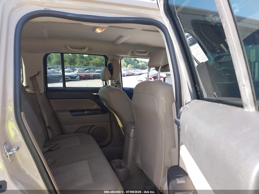 2017 JEEP PATRIOT auction photo 8