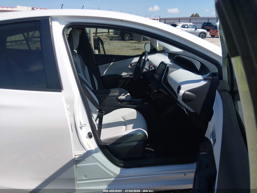 2022 TOYOTA PRIUS PRIME auction photo 5