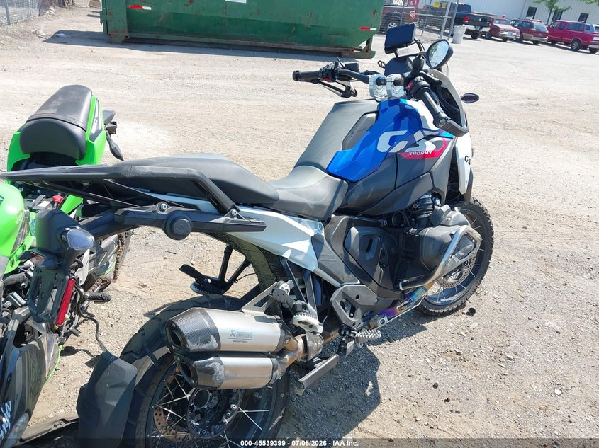2024 BMW R 1300 auction photo 4
