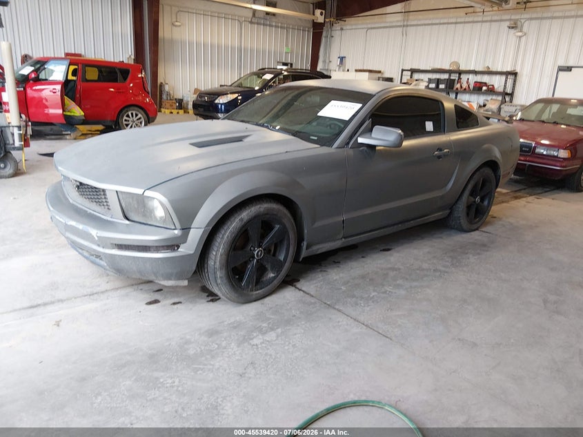 2007 Ford Mustang V6 Deluxe/V6 Premium 1ZVFT80N375258034 photo 1