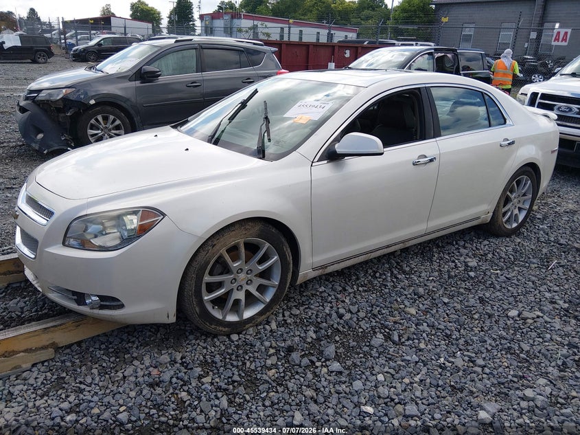 2010 CHEVROLET MALIBU auction photo 2