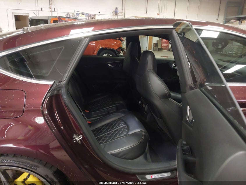 2014 Audi S7 4.0T Prestige VIN: WAUW2AFC6EN076275 Lot: 45539484