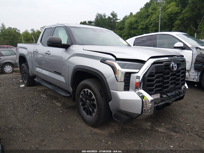 TOYOTA TUNDRA - zdjęcie 1