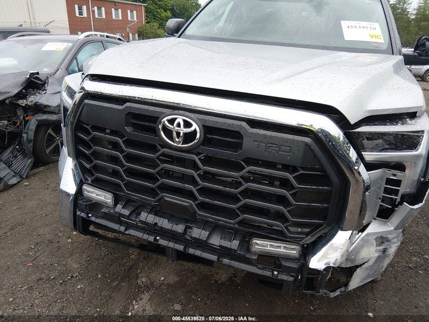 TOYOTA TUNDRA - zdjęcie 6