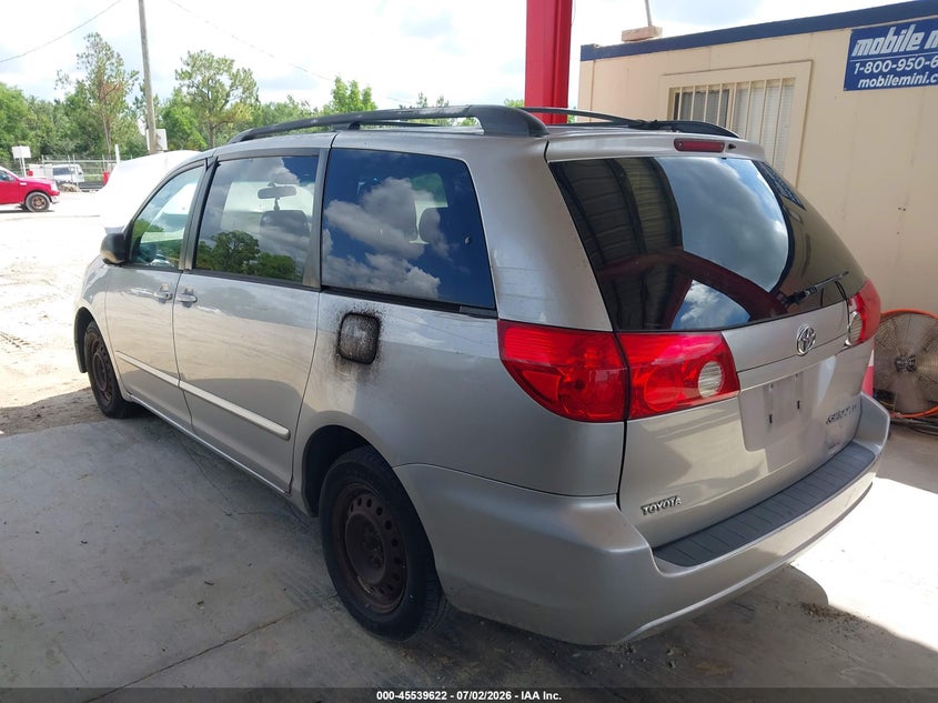 AtlanticExpress - Toyota Sienna