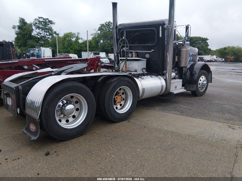 2002 PETERBILT 379 auction photo 4