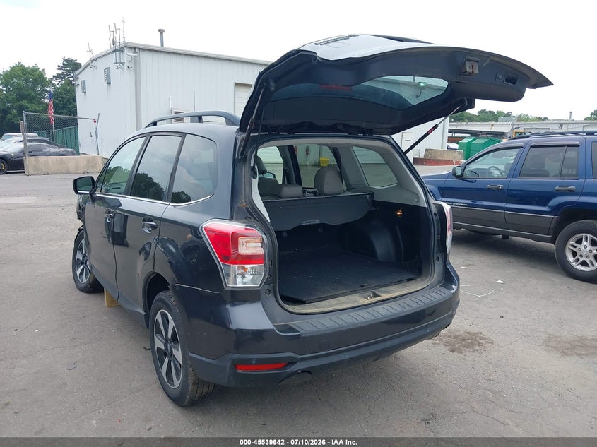 2018 SUBARU FORESTER auction photo 3