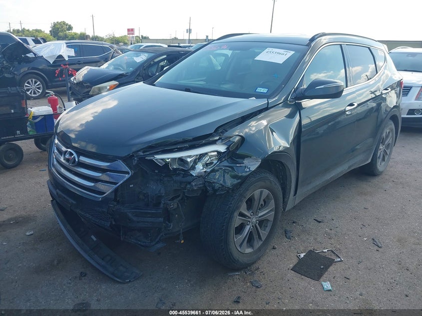 2013 HYUNDAI SANTA FE auction photo 2