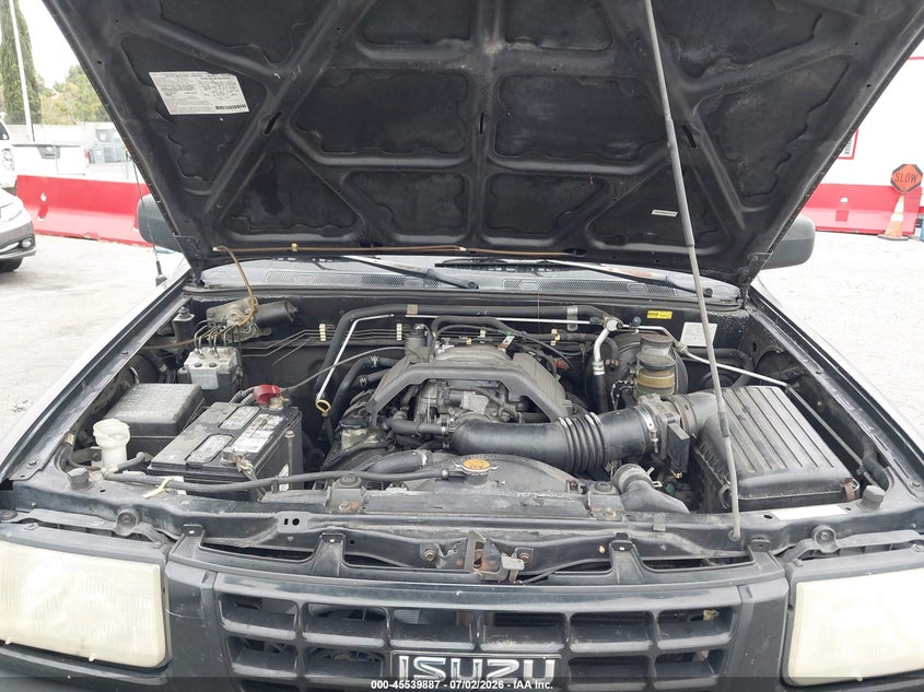 1999 Isuzu Rodeo Ls/Lse/S 3.2L VIN: 4S2CK58W8X4310806 Lot: 45539887