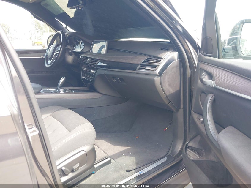 2017 BMW X5 EDRIVE auction photo 5