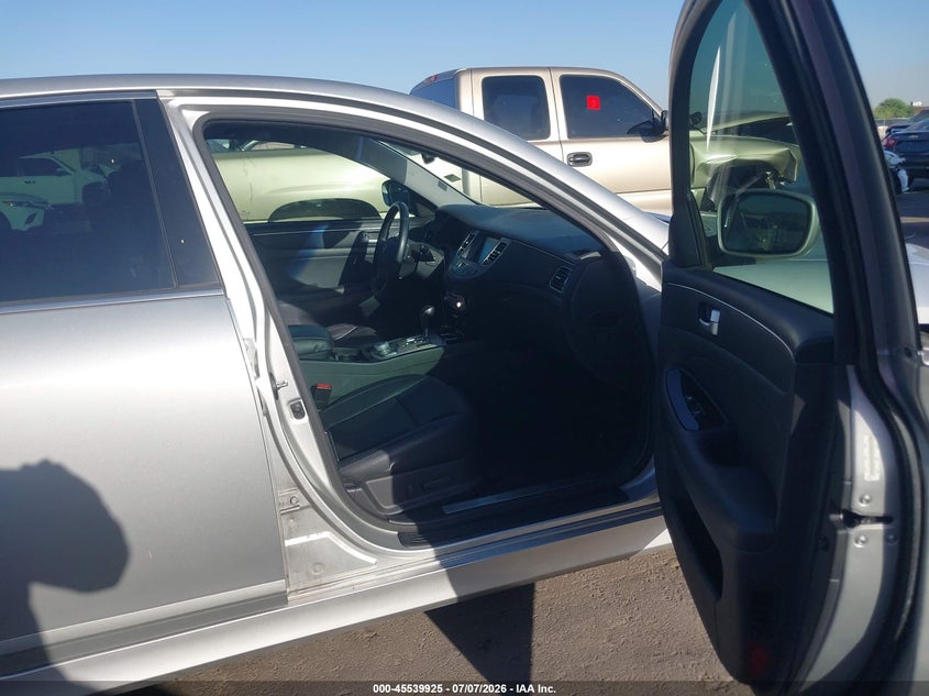 2013 HYUNDAI GENESIS auction photo 5