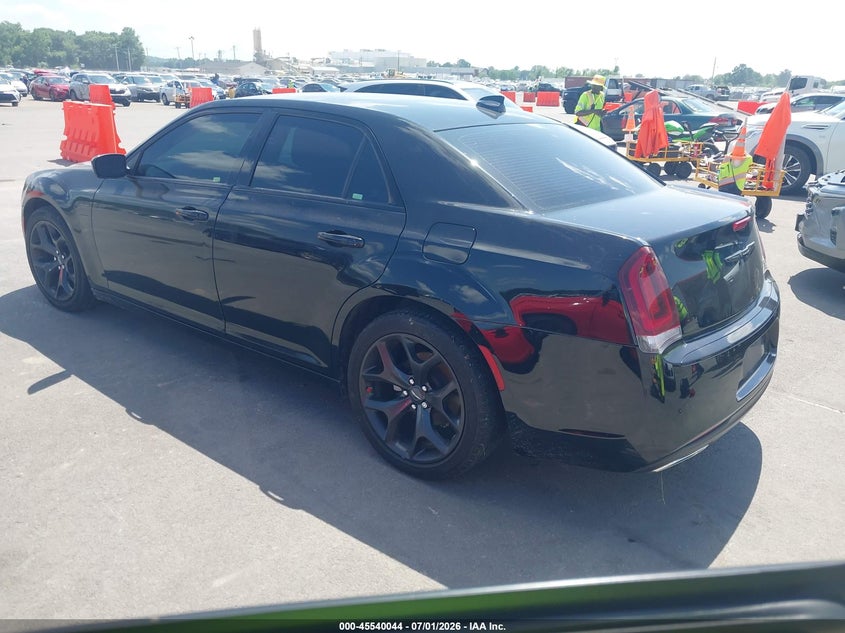 Vin: 2c3ccaag2nh203761, lot: 46038313, chrysler 300 touring 20223