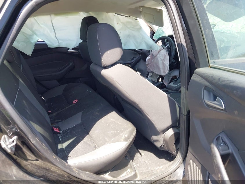 2014 FORD FOCUS auction photo 8