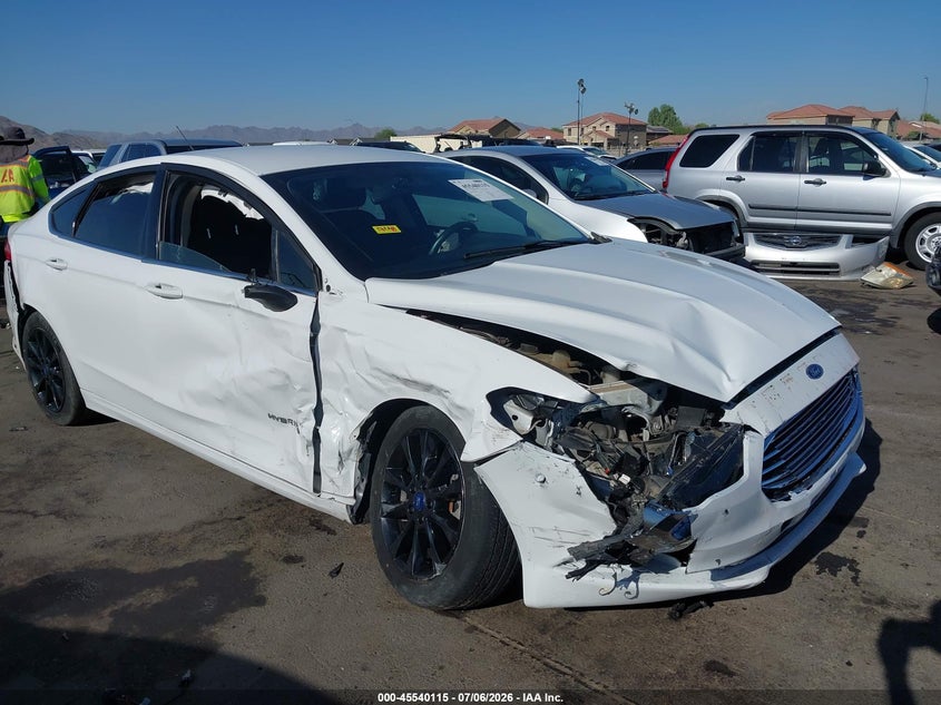 2017 FORD FUSION HYBRID auction photo 6