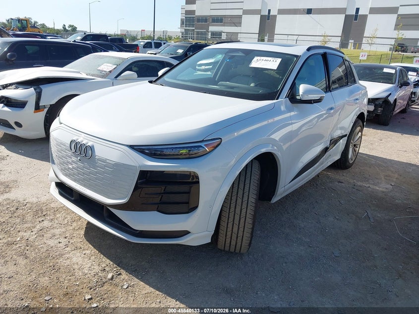2025 AUDI Q6 E-TRON PREMIUM PLUS · Фото 2