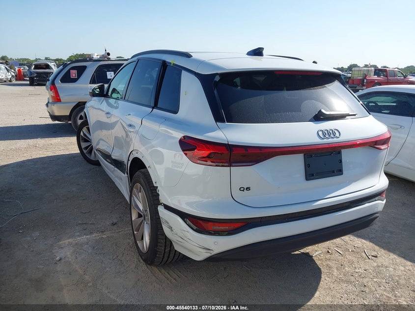 2025 AUDI Q6 E-TRON PREMIUM PLUS · Фото 3