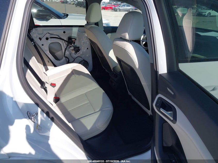 2025 AUDI Q6 E-TRON PREMIUM PLUS · Фото 8