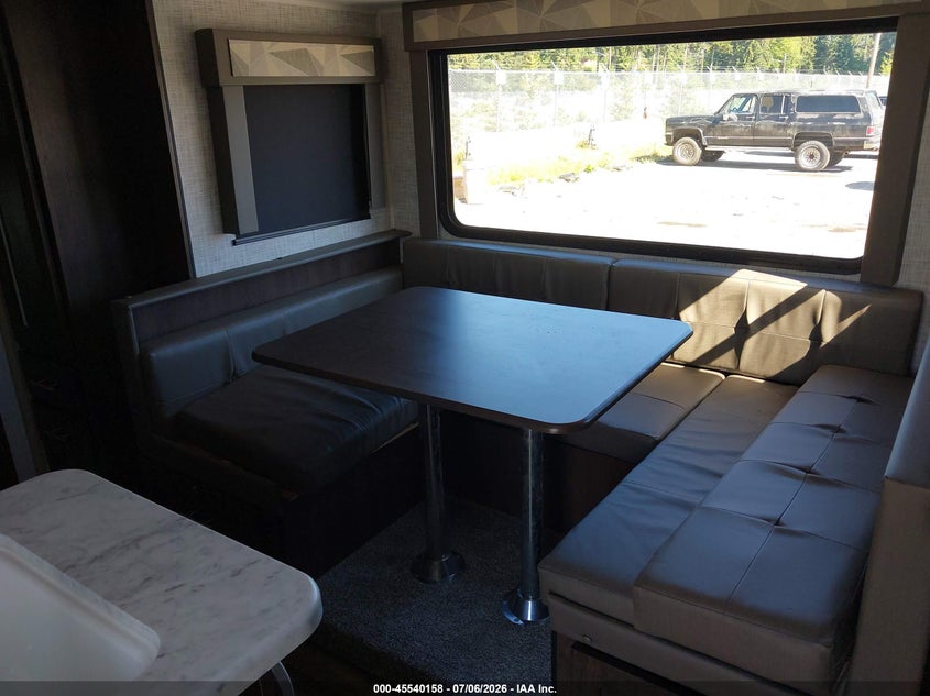 2020 FOREST RIVER CRUISE LITE auction photo 8