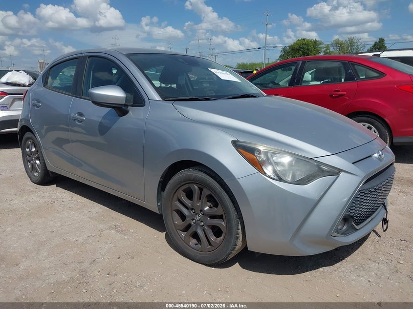 2020 TOYOTA YARIS — zdjęcie z aukcji