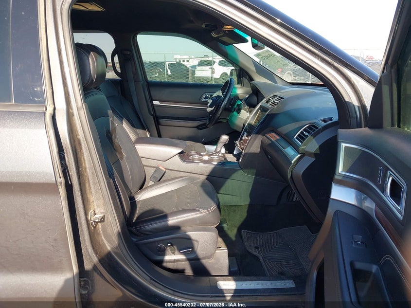 FORD EXPLORER 2017 VIN 1FM5K7F84HGB16550