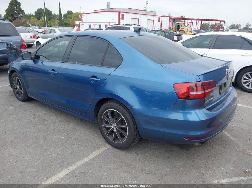 2015 VOLKSWAGEN JETTA auction photo 3