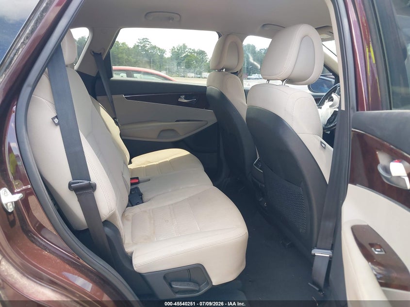 2016 KIA SORENTO auction photo 8