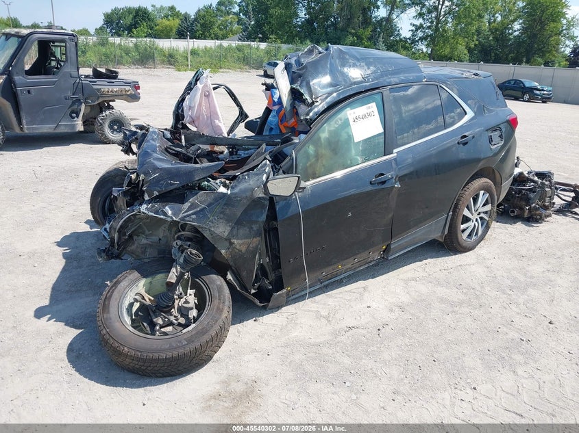 2022 Chevrolet Equinox Awd Lt, All Over, IAAI, VIN 3GNAXUEV6NL303068 — photo 2