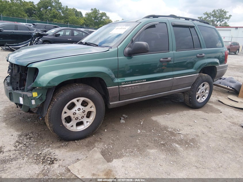 2000 Jeep Grand Cherokee Laredo, Front End, IAAI, VIN 1J4GW48S5YC169199 — photo 2