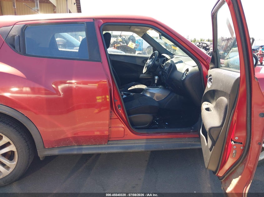 2012 NISSAN JUKE auction photo 5