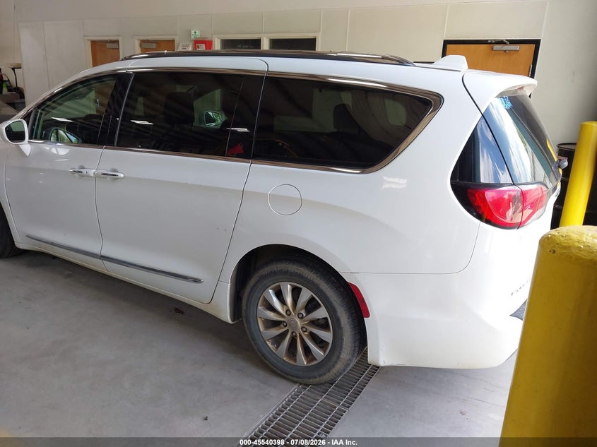 Vin: 2c4rc1bg9kr685364, lot: 46038667, chrysler pacifica touring l 20193