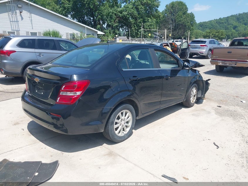 2018 CHEVROLET SONIC auction photo 4