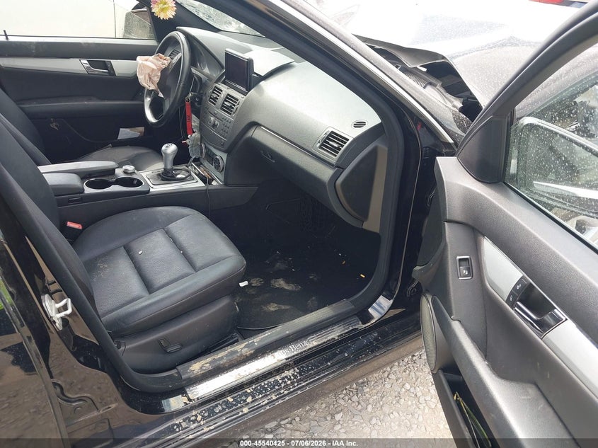 2011 MERCEDES-BENZ C 300 auction photo 5