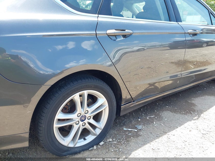2018 FORD FUSION auction photo 6