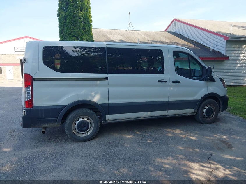 AtlanticExpress - Ford Transit-150