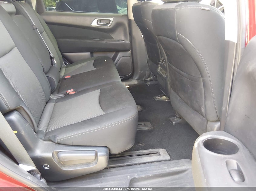 2017 NISSAN PATHFINDER auction photo 8