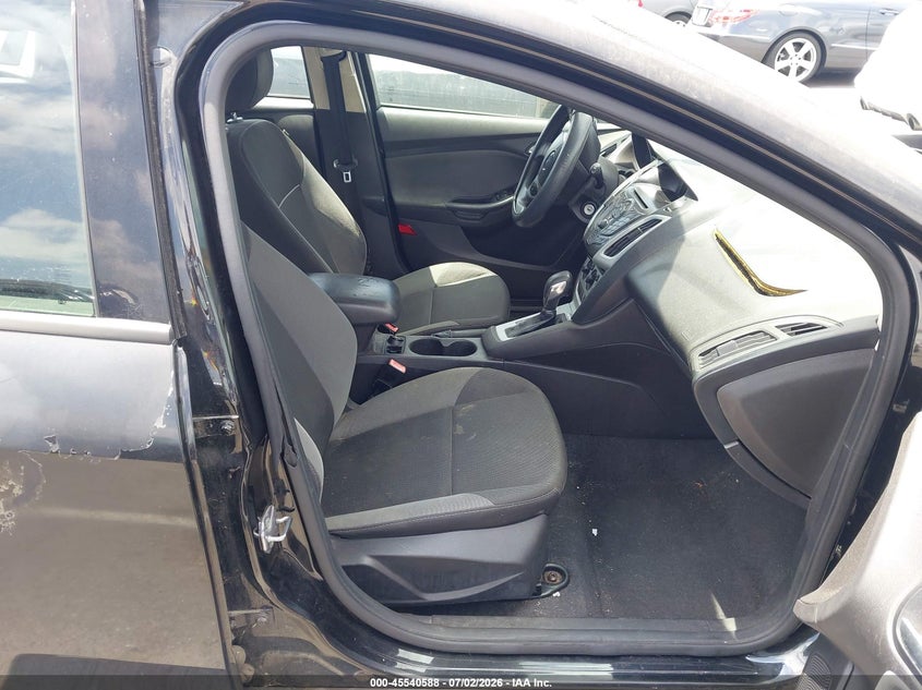 2013 FORD FOCUS auction photo 5