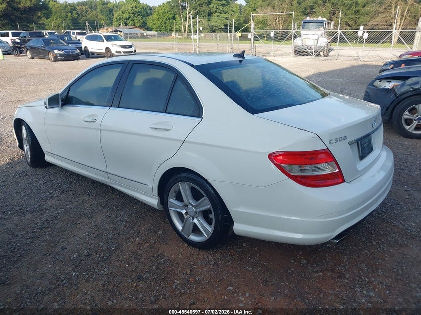 2010 MERCEDES-BENZ C 300 auction photo 3