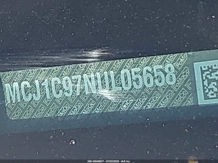 2022 Lincoln Corsair Standard VIN: 5LMCJ1C97NUL05658 Lot: 45540637
