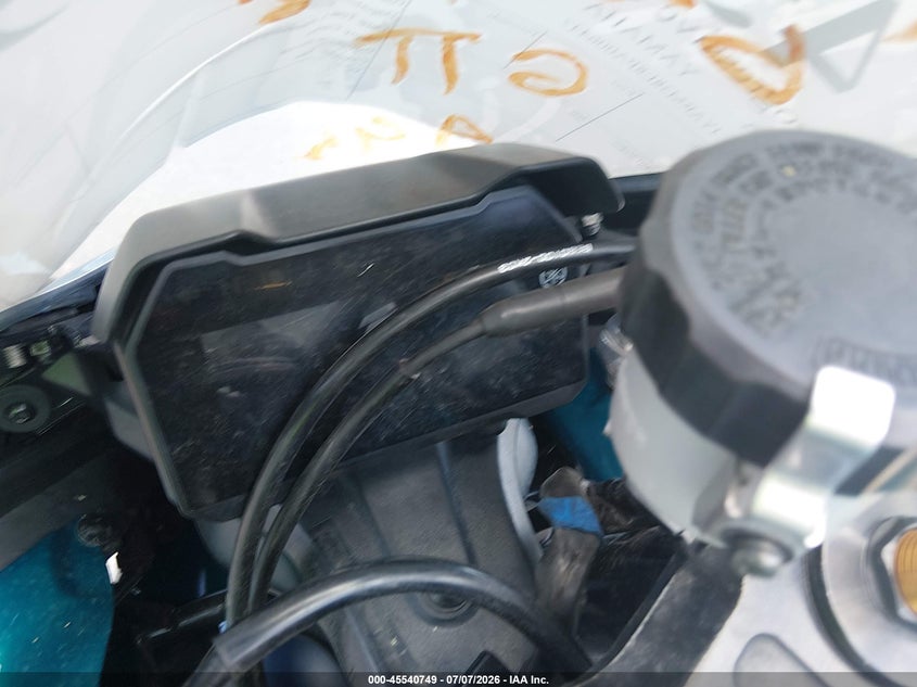 2023 YAMAHA YZFR7 auction photo 7